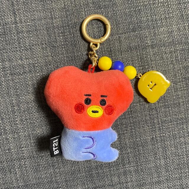 防弾少年団(BTS)(ボウダンショウネンダン)のBT21 TATAぬいぐるみキーホルダー エンタメ/ホビーのCD(K-POP/アジア)の商品写真