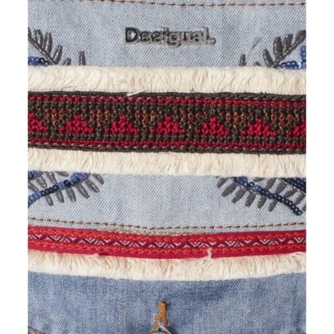 DESIGUAL(デシグアル)の新品✨タグ付き♪定価12,900円　デシグアル　デニムバッグ　大特価‼️ レディースのバッグ(ショルダーバッグ)の商品写真