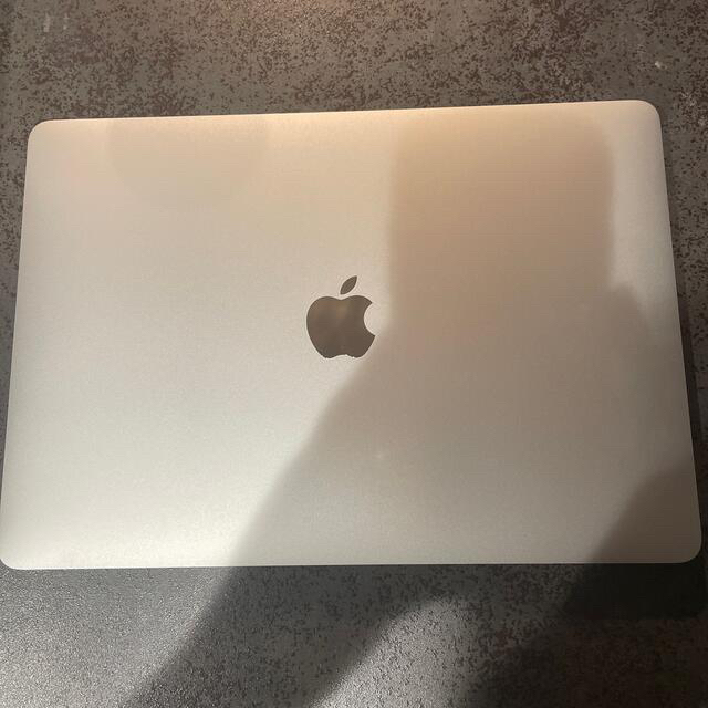 Mac (Apple) - momo　MacBook Air 13インチ　美品
