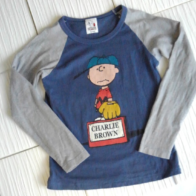 familiar(ファミリア)のファミリア、PEANUTS ⭐Used⭐ 長袖Tシャツ2点セット,150サイズ キッズ/ベビー/マタニティのキッズ服男の子用(90cm~)(Tシャツ/カットソー)の商品写真