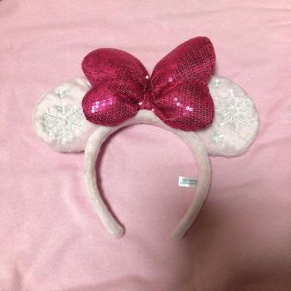 ディズニー(Disney)のディズニー　カチューシャ　ピンク(カチューシャ)