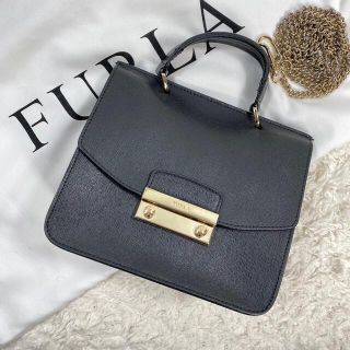 フルラ(Furla)の✨極美品✨ FURLA フルラ　ジュリア　Julia ハンドバッグ(ハンドバッグ)