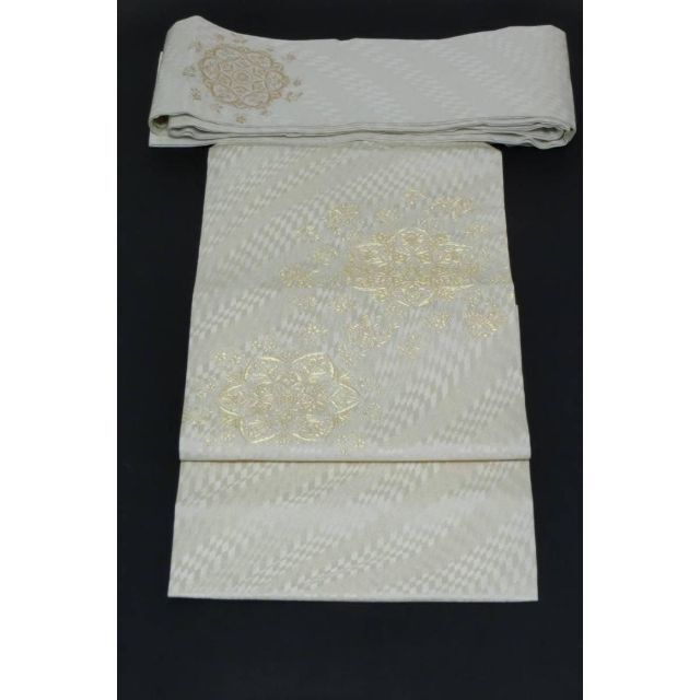 新作アイテム sお仕立て上がり正絹名古屋帯 白地に花をモチーフにした柄 安い販促品 Egodeus Com Uy 新作アイテム sお仕立て上がり正絹名古屋帯 白地に花をモチーフにした柄 安い販促品 Egodeus Com Uy