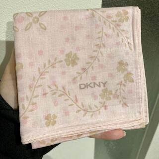 ダナキャランニューヨーク(DKNY)の⭐️DKNY ハンカチ⭐️(ハンカチ)