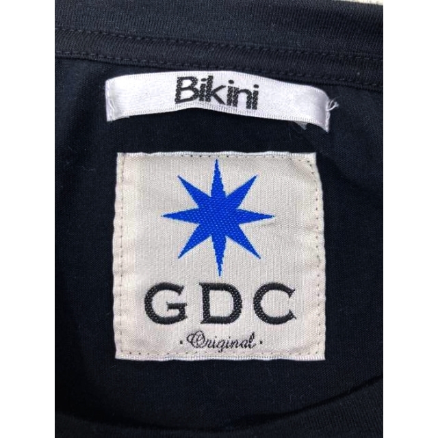 GDC(ジーディーシー)のGDC(ジーディーシー) BIKINI クルーネックTシャツ メンズ トップス メンズのトップス(Tシャツ/カットソー(半袖/袖なし))の商品写真