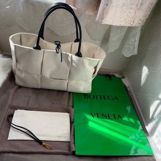 ボッテガヴェネタ(Bottega Veneta)のbottega veneta ボッテガ♡ザ・アルコ トート(トートバッグ)