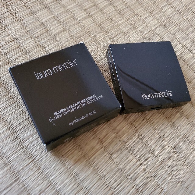 laura mercier(ローラメルシエ)のブラッシュ　カラー　インフュージョン コスメ/美容のベースメイク/化粧品(チーク)の商品写真