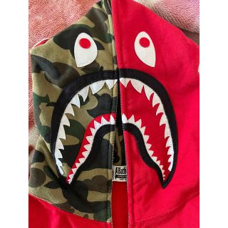 アベイシングエイプ(A BATHING APE)の★シャークパーカー★サイズ【L】★(パーカー)