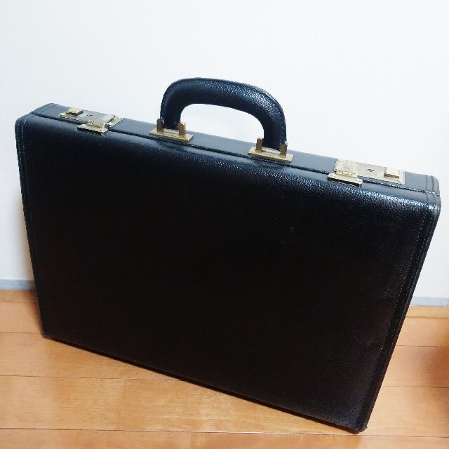 REGAL(リーガル)のREGAL 本革 アタッシュケース メンズのバッグ(ビジネスバッグ)の商品写真