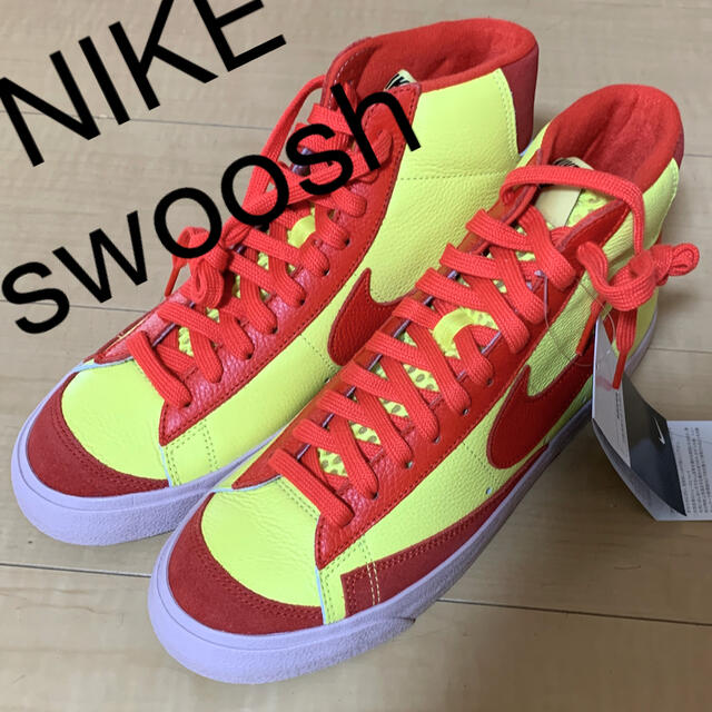 NIKE swoosh