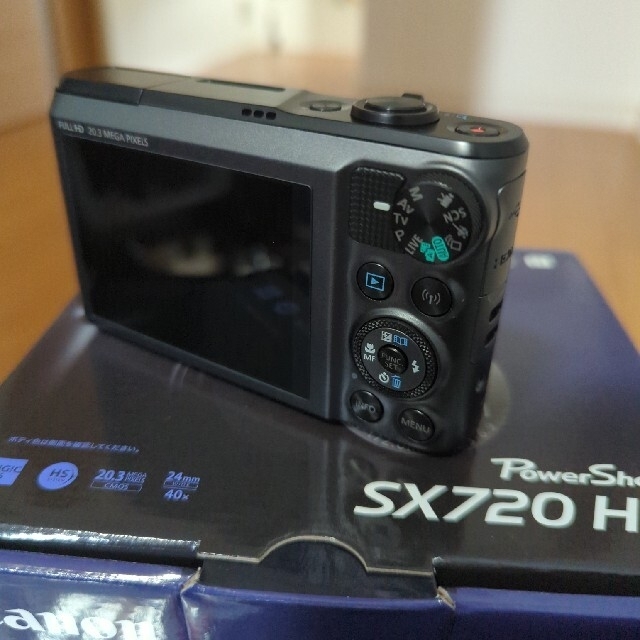 canon SX720HS