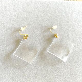 ハリオ(HARIO)のHARIO ガラス　ピアス　箔(ピアス)