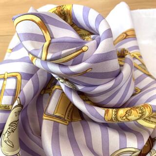 トラサルディ(Trussardi)のトラサルディ 絹100% (63cm) シルクスカーフ(バンダナ/スカーフ)