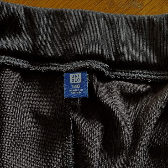 UNIQLO(ユニクロ)のUNIQLO/H&M ハーフパンツ　サイズ140 2点セット キッズ/ベビー/マタニティのキッズ服男の子用(90cm~)(パンツ/スパッツ)の商品写真