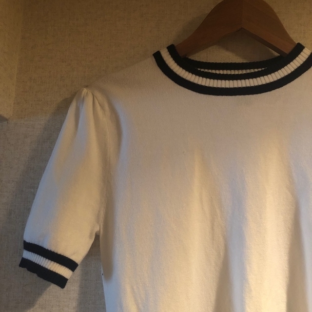 Lochie(ロキエ)のforever21 tops🇫🇷 レディースのトップス(カットソー(半袖/袖なし))の商品写真