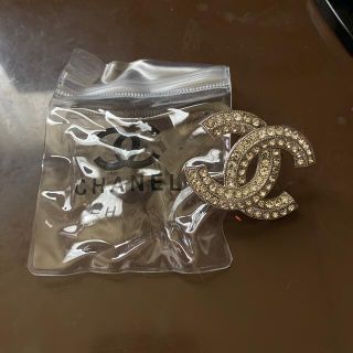シャネル ノベルティ ブローチ/コサージュの通販 100点以上 | CHANELの シャネル ノベルティ ブローチ/コサージュの通販 100点以上 | CHANELの