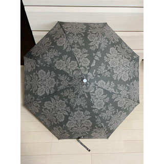ローラアシュレイ(LAURA ASHLEY)の美品 ローラアシュレイ 折りたたみ傘 雨用 グレー 花柄 ボタニカル Laura(傘)