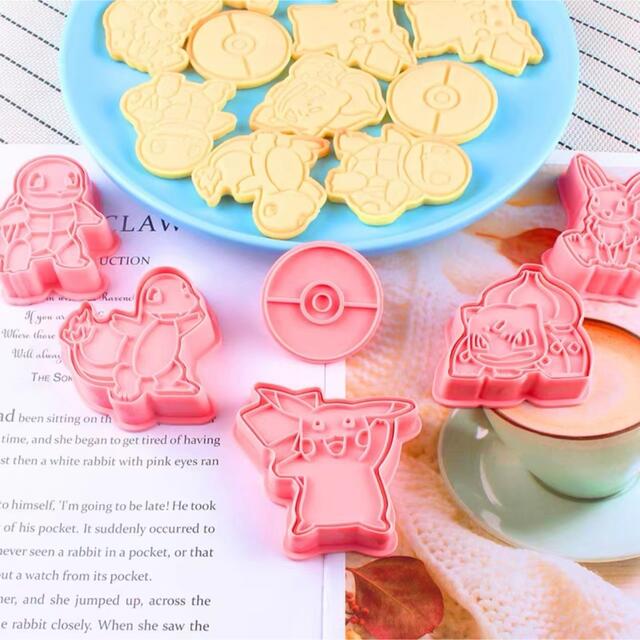ポケモン　ピカチュウ キャラクター　クッキー型　6個セットお菓子作り　型抜き エンタメ/ホビーのおもちゃ/ぬいぐるみ(キャラクターグッズ)の商品写真