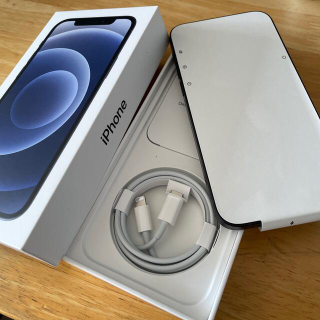 新品未使用 iPhone 12 64GB ブラック 新品未使用 iPhone 12 64GB ブラック