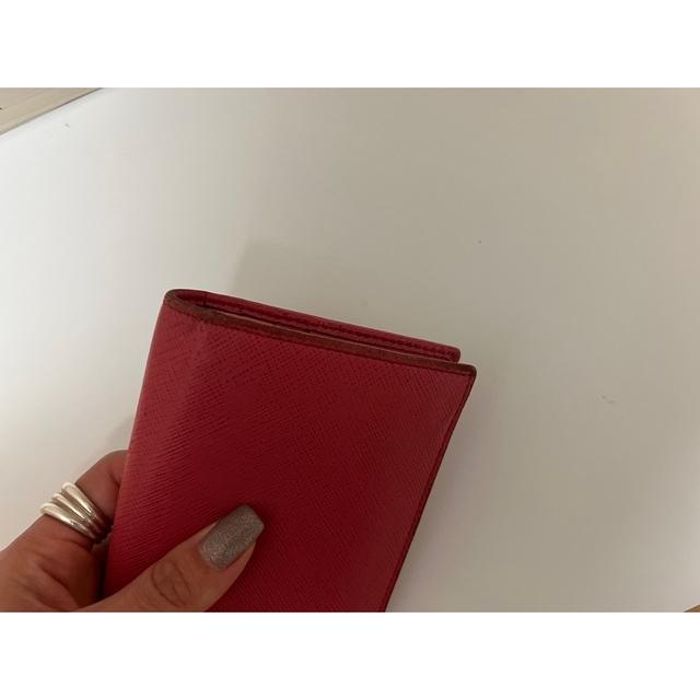 PRADA(プラダ)の【PRADA】プラダ☆2つ折り財布　ピンク レディースのファッション小物(財布)の商品写真