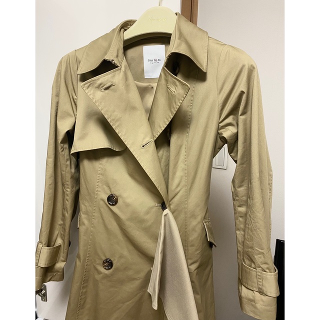 Gaba Ruffled Cotton Trench Coat レディースのジャケット/アウター(トレンチコート)の商品写真