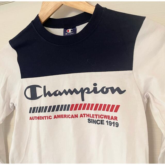 Champion(チャンピオン)のチャンピョン/キッズ/140/男の子/ロンT/長袖 キッズ/ベビー/マタニティのキッズ服男の子用(90cm~)(Tシャツ/カットソー)の商品写真