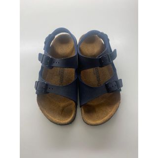 ビルケンシュトック(BIRKENSTOCK)のBIRKENSTOCK キッズサンダル　ネイビー　32(20.5cm)(サンダル)