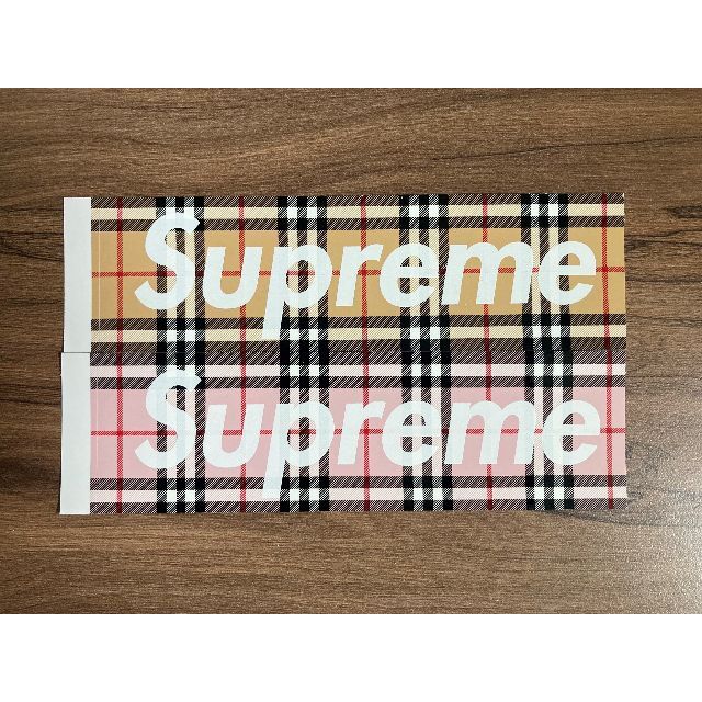 Supreme(シュプリーム)のsupreme burberry ステッカー エンタメ/ホビーのエンタメ その他(その他)の商品写真