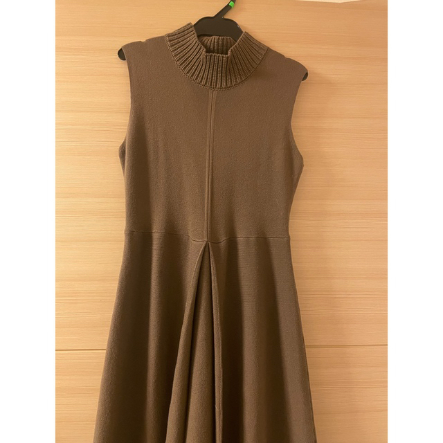 ささか様専用★L'Or Box pleats Knit Dress Brown レディースのワンピース(ロングワンピース/マキシワンピース)の商品写真