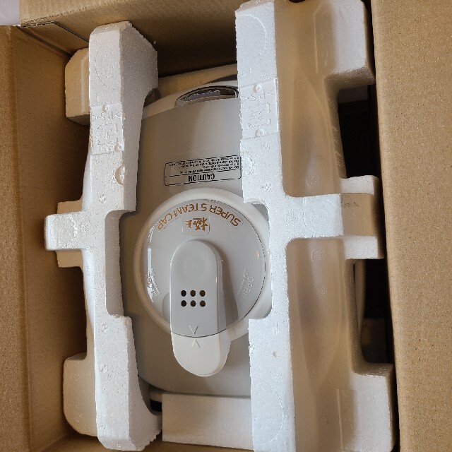 日立 海外向け炊飯器 RZ-VMC10Y 5.5合 220V-240V 日立 海外向け炊飯器 RZ-VMC10Y 5.5合 220V-240V