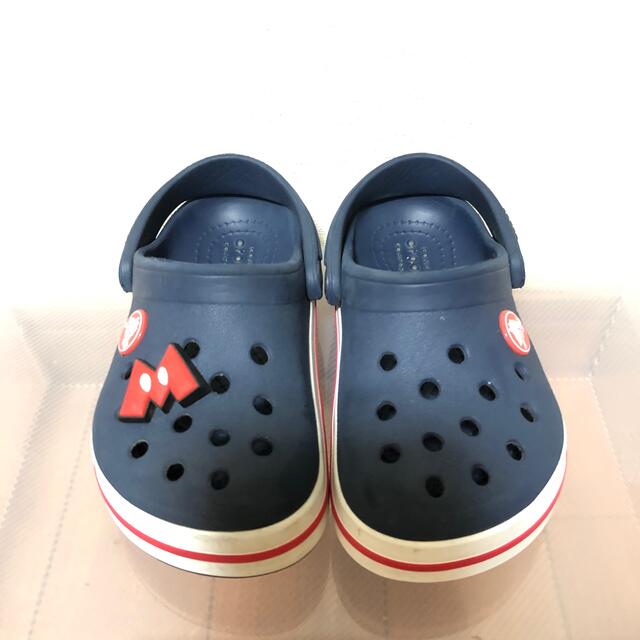 crocs(クロックス)の正規店購入確実正規品！クロックスCROCS キッズ用サンダル2足セット　15.5 キッズ/ベビー/マタニティのキッズ靴/シューズ(15cm~)(サンダル)の商品写真