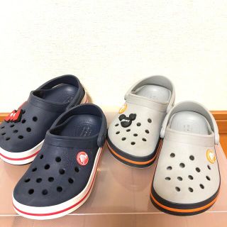 クロックス(crocs)の正規店購入確実正規品！クロックスCROCS キッズ用サンダル2足セット　15.5(サンダル)