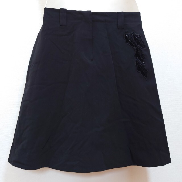 Blumarine(ブルマリン)のブルマリン フレアスカート リーフスカート 送料無料 レディースのスカート(ひざ丈スカート)の商品写真