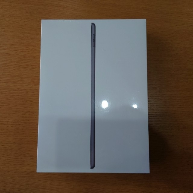 Apple iPad 10.2インチ 第9世代　未開封 1