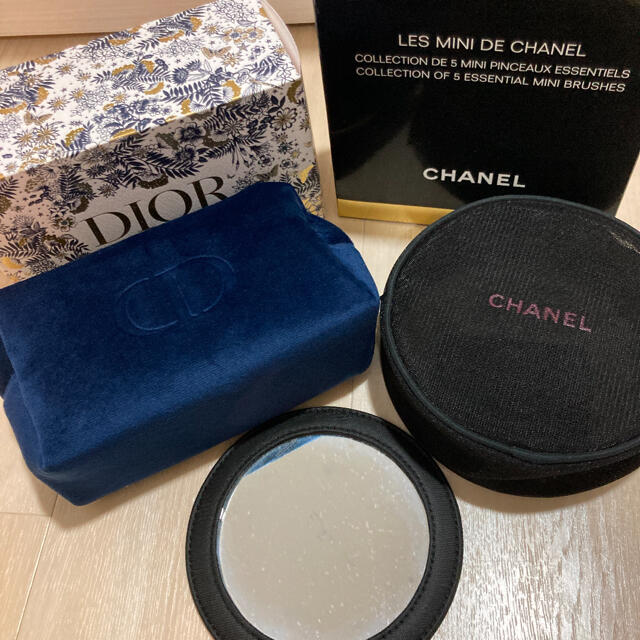 【新品　未使用　】CHANEL &ディオール　ポーチ