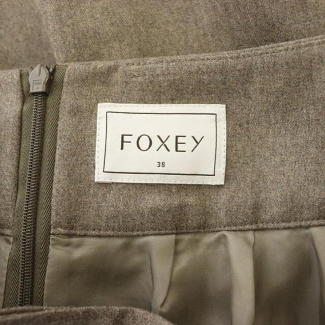 FOXEY(フォクシー)のフォクシー ブティック ツインボタンスカート 膝丈 フレア ウール 38 レディースのスカート(ひざ丈スカート)の商品写真