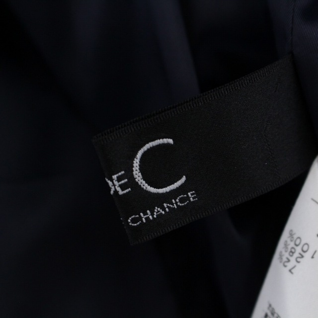COUP DE CHANCE(クードシャンス)のクードシャンス フレアワンピース ひざ丈 七分袖 Vネック ウール 紺 レディースのワンピース(ひざ丈ワンピース)の商品写真