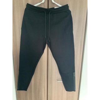 ザラ(ZARA)のZARA ザラ   スエットパンツL  黒　アンクルカット　テーパード(その他)