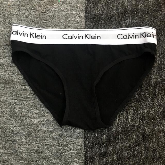 ck Calvin Klein(シーケーカルバンクライン)のカルバンクライン　レディース ショーツ　下着　3カラーセット　Mサイズ レディースの下着/アンダーウェア(ブラ&ショーツセット)の商品写真