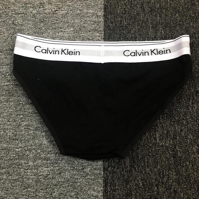 ck Calvin Klein(シーケーカルバンクライン)のカルバンクライン　レディース ショーツ　下着　3カラーセット　Mサイズ レディースの下着/アンダーウェア(ブラ&ショーツセット)の商品写真