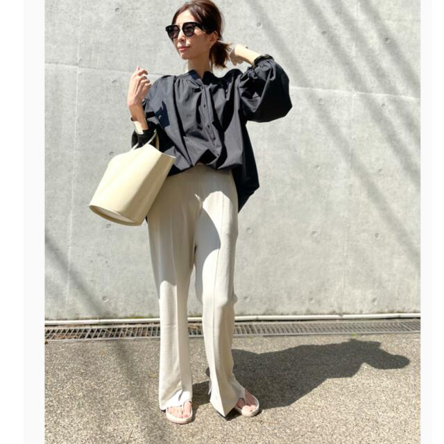 L'Appartement DEUXIEME CLASSE(アパルトモンドゥーズィエムクラス)の♡様ご専用です❣️Elegant Knit Pants  サイズ34  レディースのパンツ(カジュアルパンツ)の商品写真