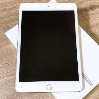 アイパッド(iPad)のiPad mini 5 WiFiモデル　シルバー　64GB MOFT (タブレット)