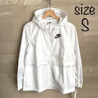 ナイキ(NIKE)のNIKE レディース【S】ウインドジャケット ウーブンジャケット(その他)