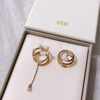 エテ(ete)のete パール アシンメトリー ループイヤリング(イヤリング)