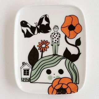 マリメッコ(marimekko)の新品未使用　マリメッコ　マリキュラ　プレート(食器)