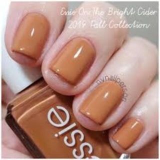 エッシー(Essie)の【essie】ネイルポリッシュ、限定色(マニキュア)