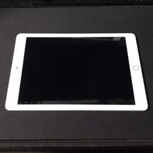 Apple - iPad 第6世代 128GB Wi-Fiモデル シルバー