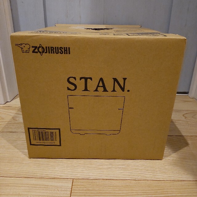 象印(ゾウジルシ)の★新品　ZOJIRUSHI 象印 STAN. IH炊飯ジャー（5.5合炊き） スマホ/家電/カメラの調理家電(炊飯器)の商品写真