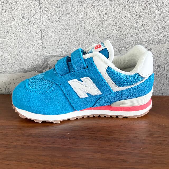 New Balance(ニューバランス)の【新品】14.5センチ ブルー ニューバランス スニーカー キッズ キッズ/ベビー/マタニティのベビー靴/シューズ(~14cm)(スニーカー)の商品写真