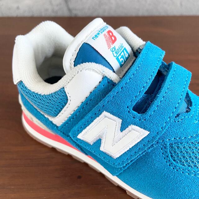 New Balance(ニューバランス)の【新品】14.5センチ ブルー ニューバランス スニーカー キッズ キッズ/ベビー/マタニティのベビー靴/シューズ(~14cm)(スニーカー)の商品写真